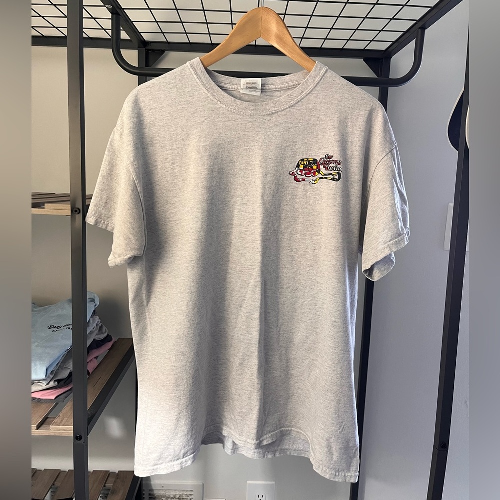 Mens size L t-shirt